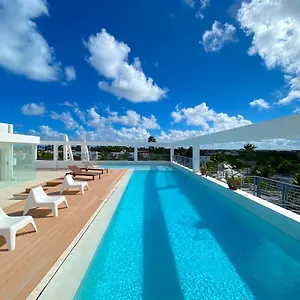 Appart hôtel Rooftop Pool Ducassi Suites - Playa Bavaro - Free Wifi & Parking - Best Location